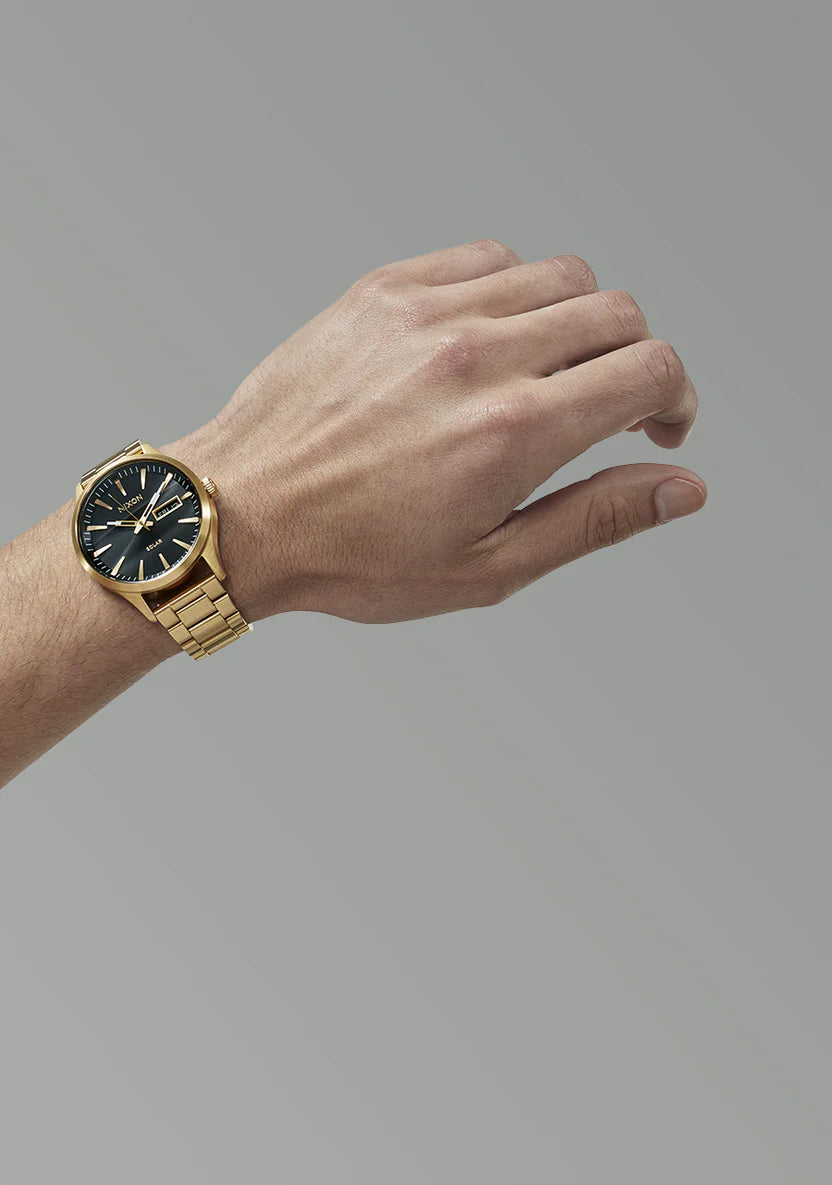 Nixon Sentry Solar Stainless Steel All Gold/ Black