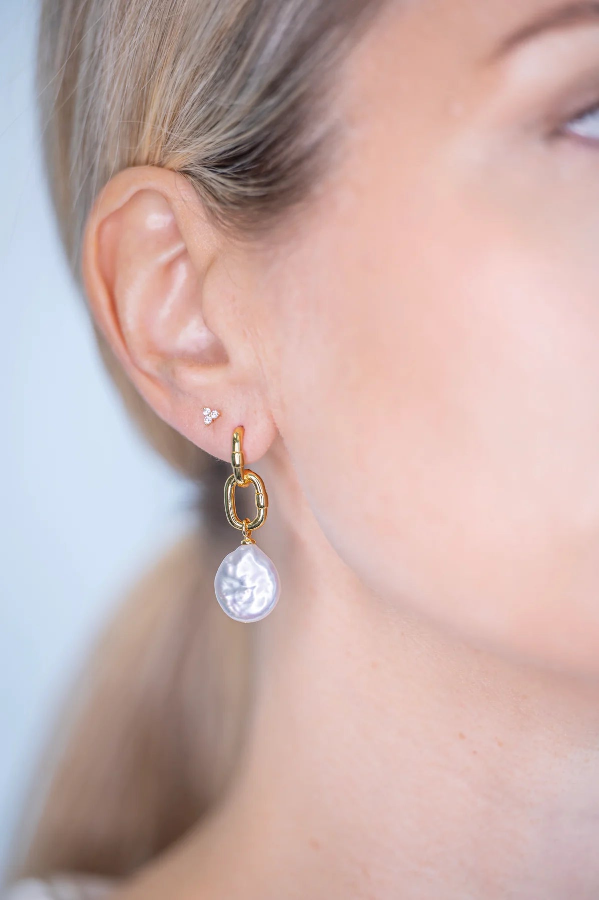 Sybella Mini Freshwater Coin Pearl and Gold Link Drop Earrings