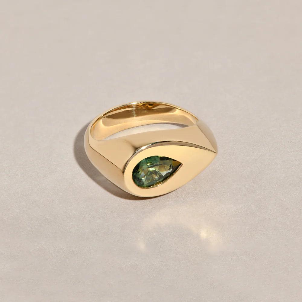 Sapphire Dreams Avery Pear Sapphire Ring