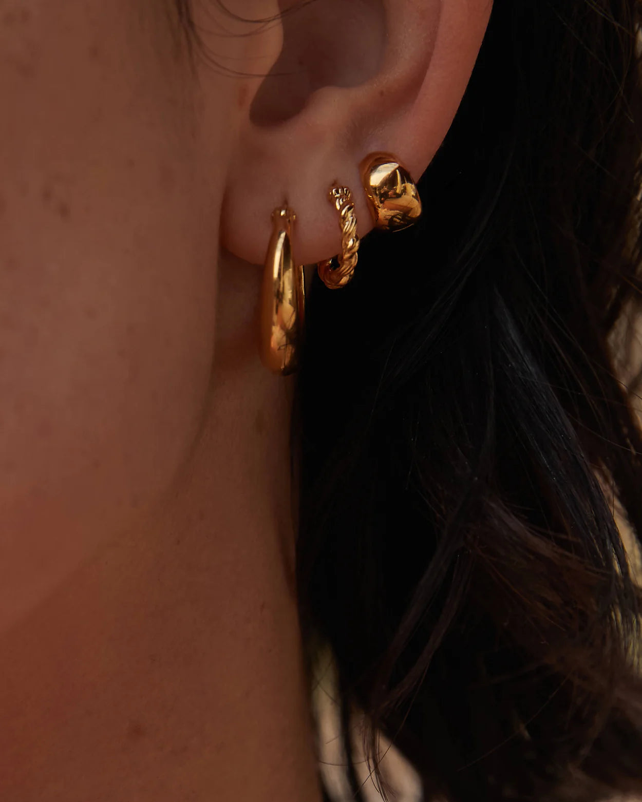 Kirstin Ash Glow Hoops- 18k gold plated