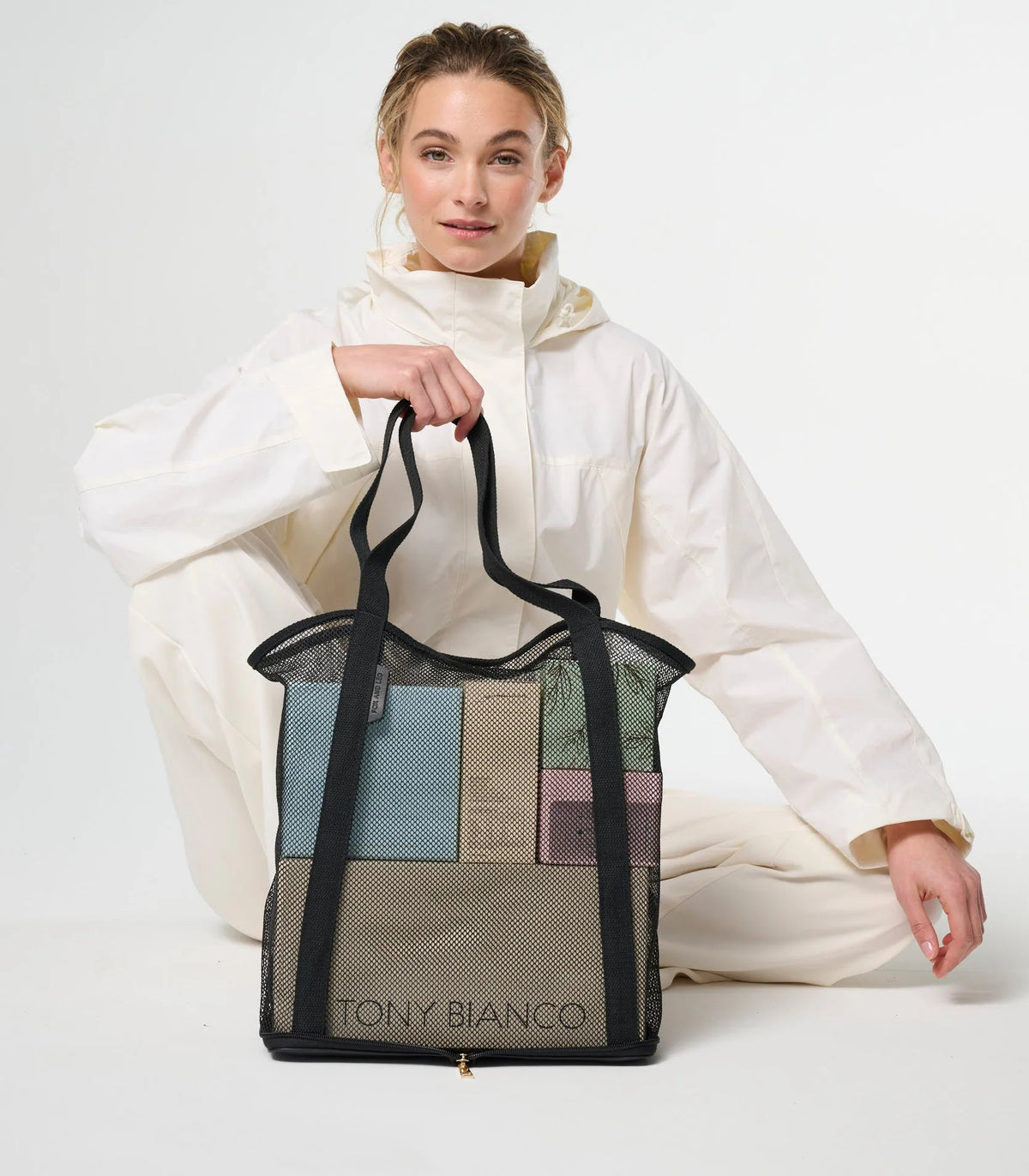Fox and Leo Get Up and Go Bag - Black