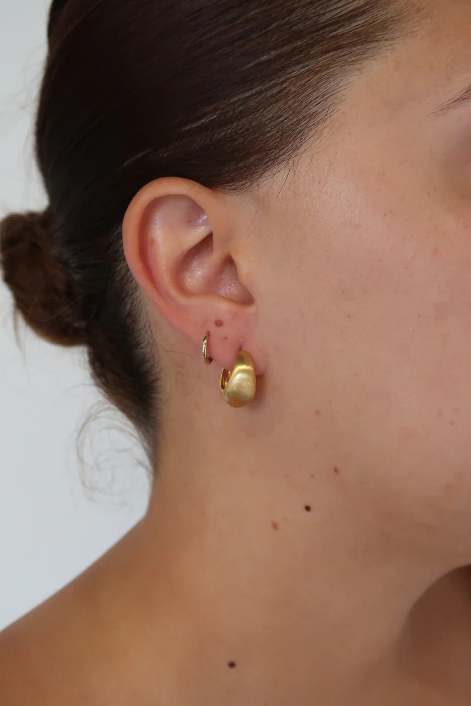 Steph Brushed Hoop - Large / Gold