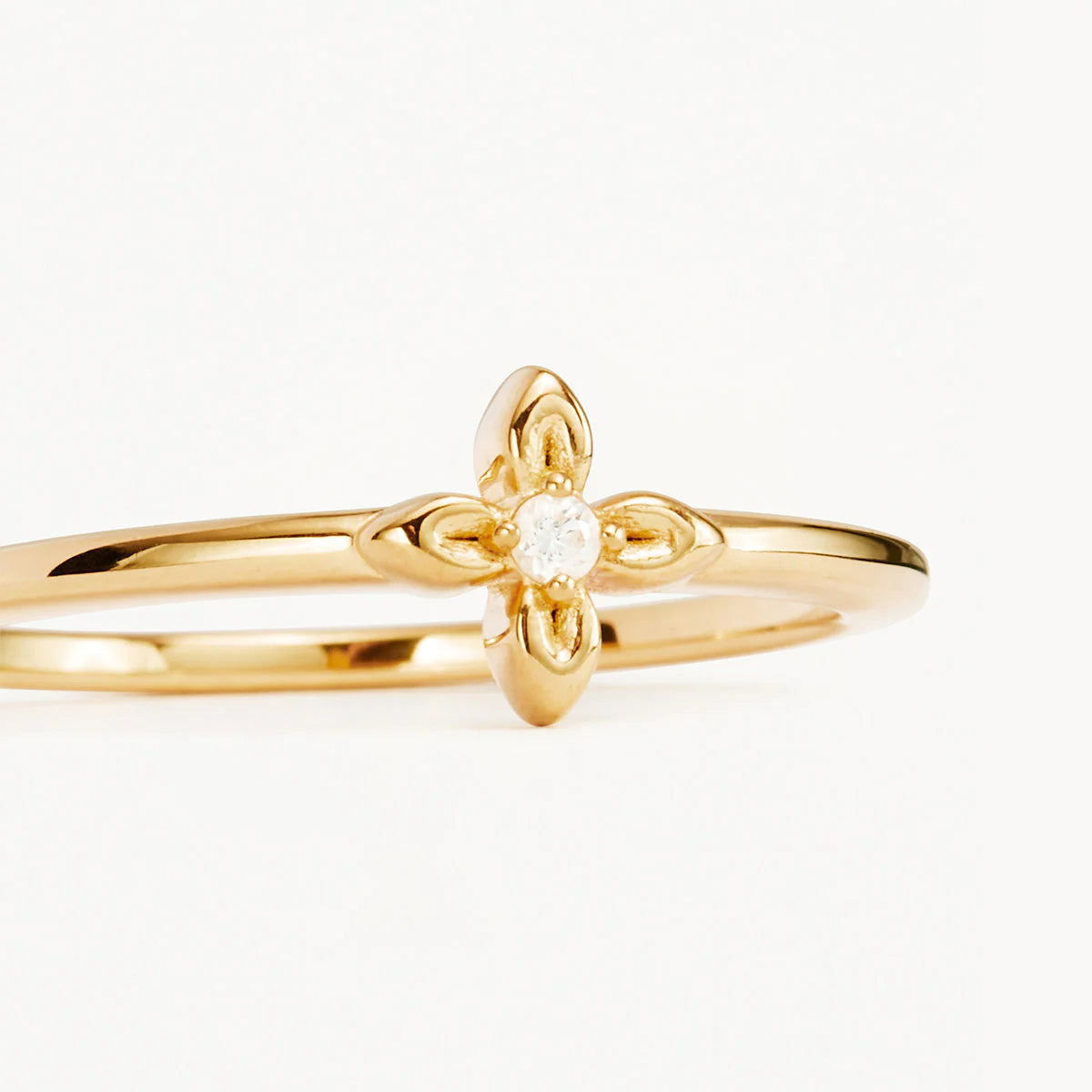 By Charlotte Gold Live in Light Ring