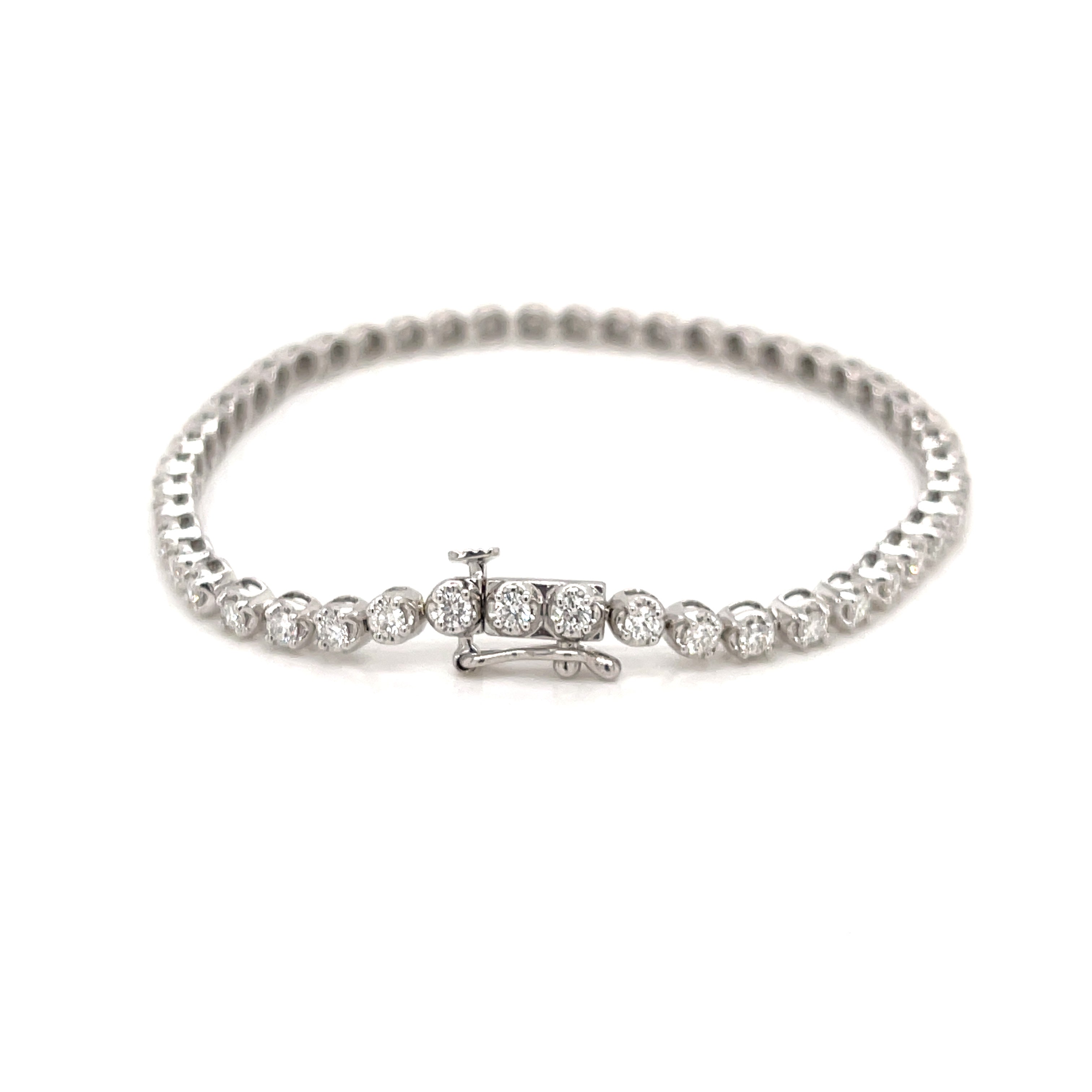 9ct White Gold 2ct Lab Grown Claw Set Tennis Bracelet