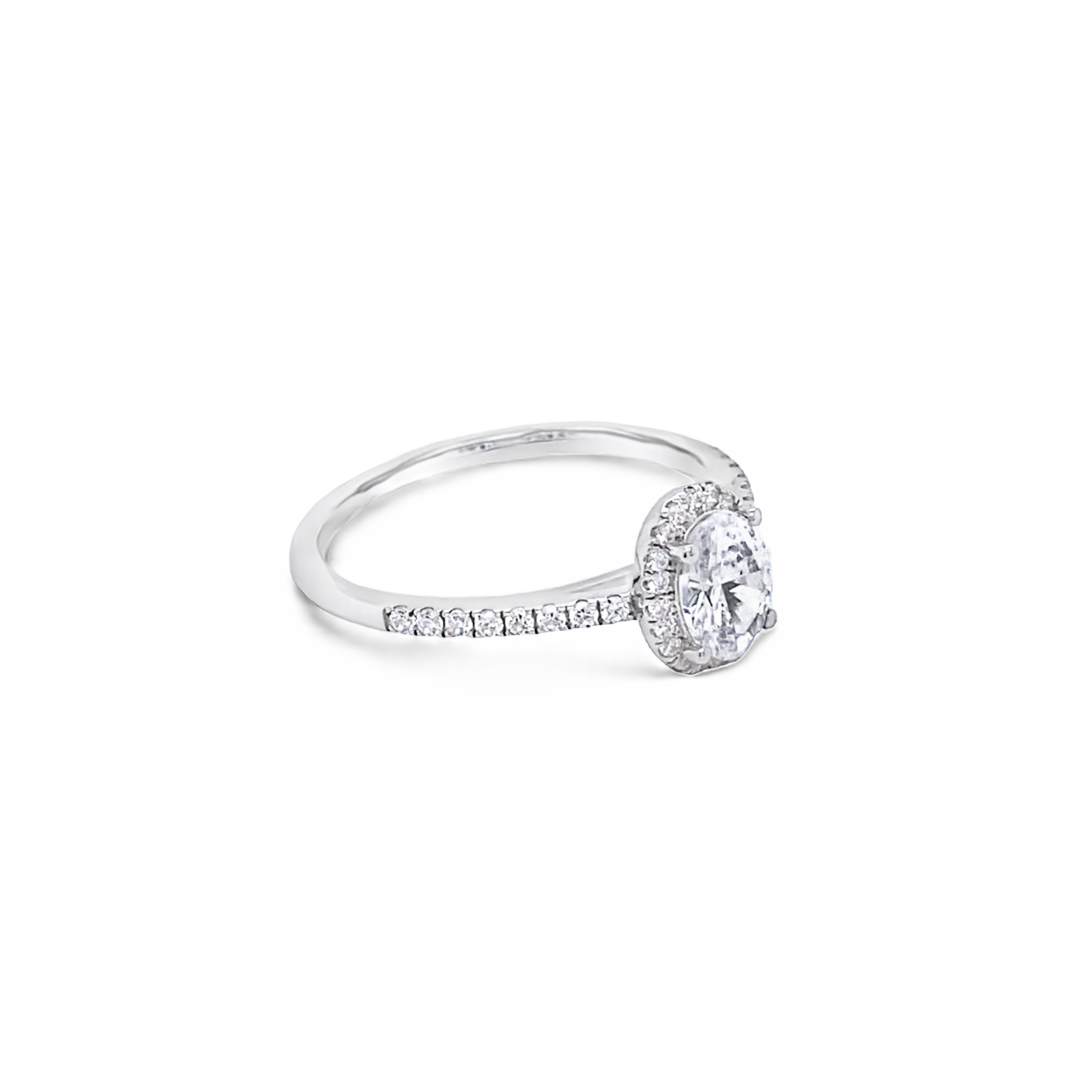 9ct white Gold Evergem Oval Cut Ring