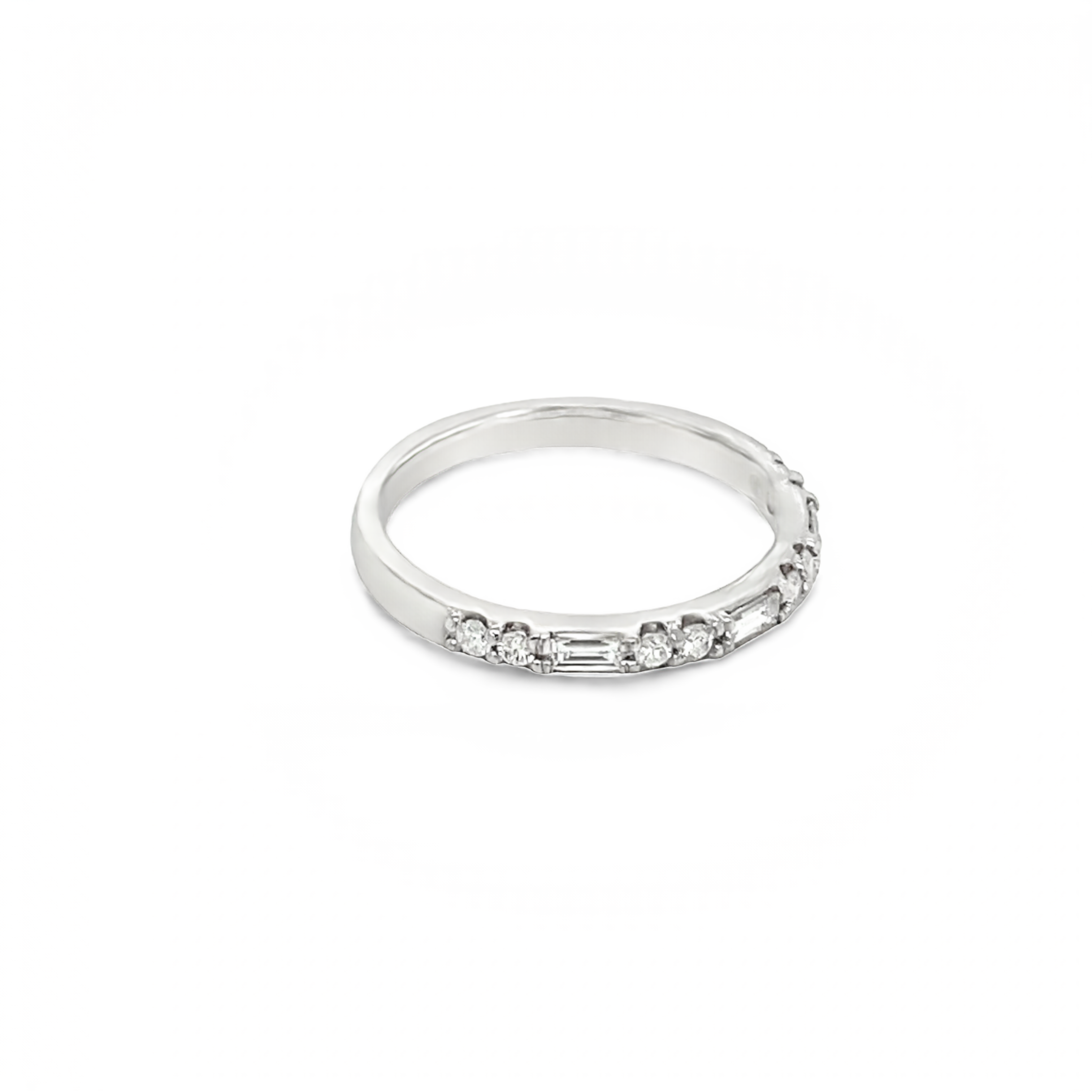 18ct White Gold Baguette and Round Brilliant 0.32ct Diamond Wedder