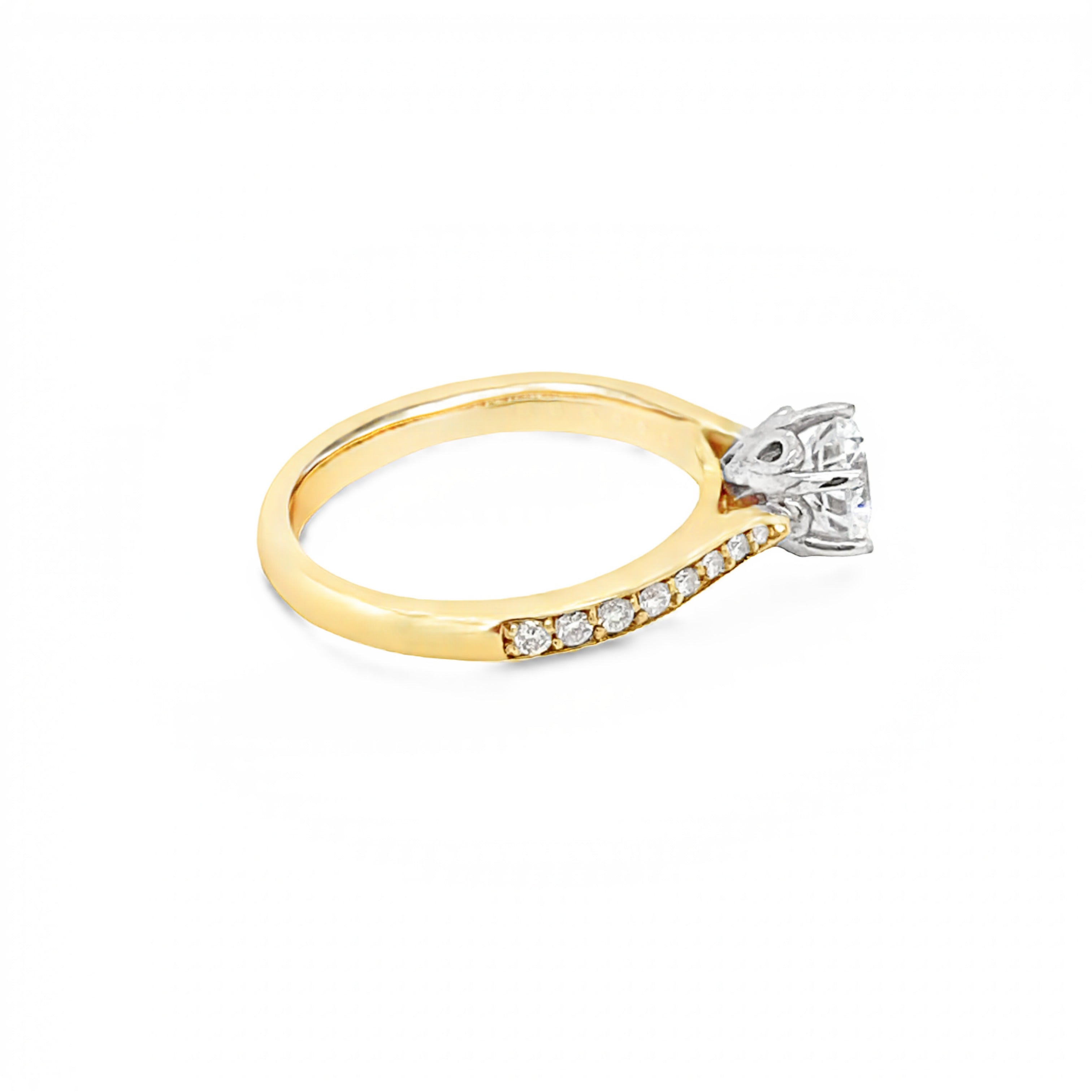18ct Yellow Gold Round Brilliant Cut Solitaire with Diamond set shoulders