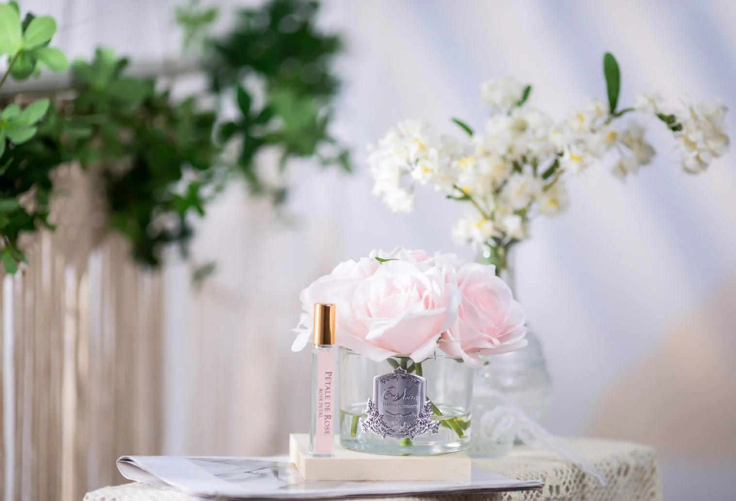 Cóte Noire Five Rose French Pink Clear Glass with Silver Crest
