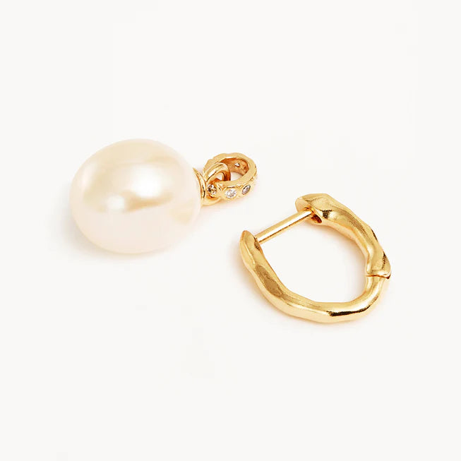 By Charlotte Embrace Stillness Pearl Hoops