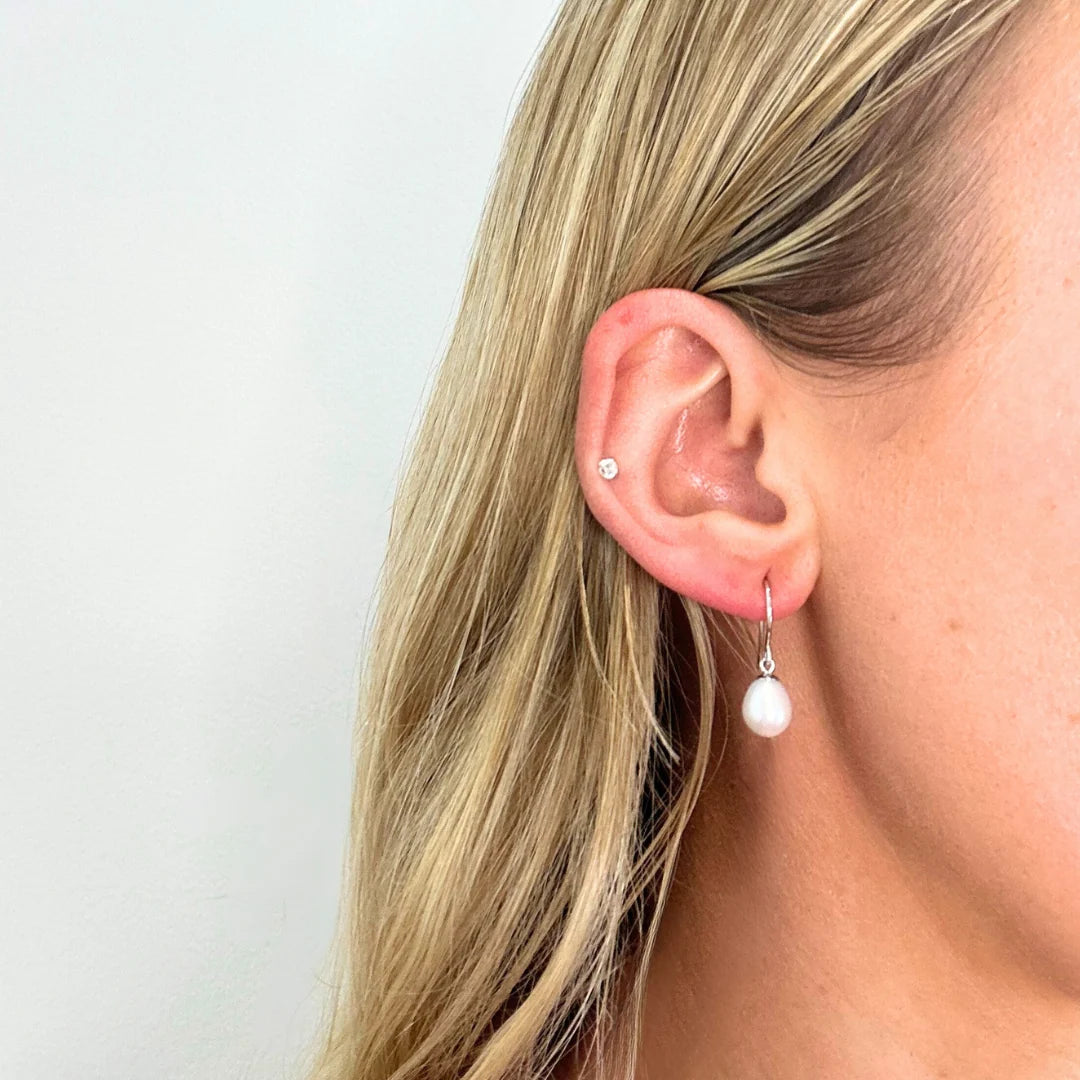 Venus Pearl Earrings