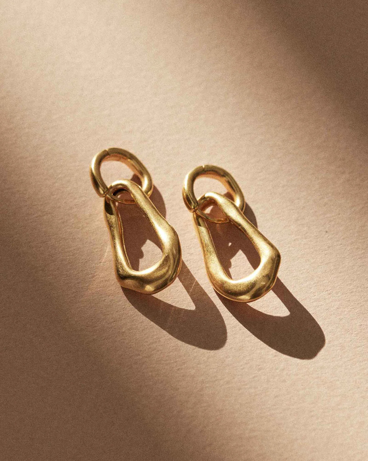 Kirstin Ash Shift Earrings (18k gold plated)