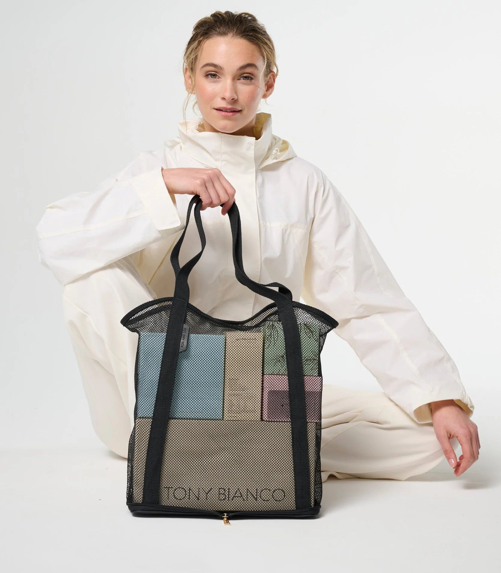 Fox and Leo Get Up and Go Bag - Black