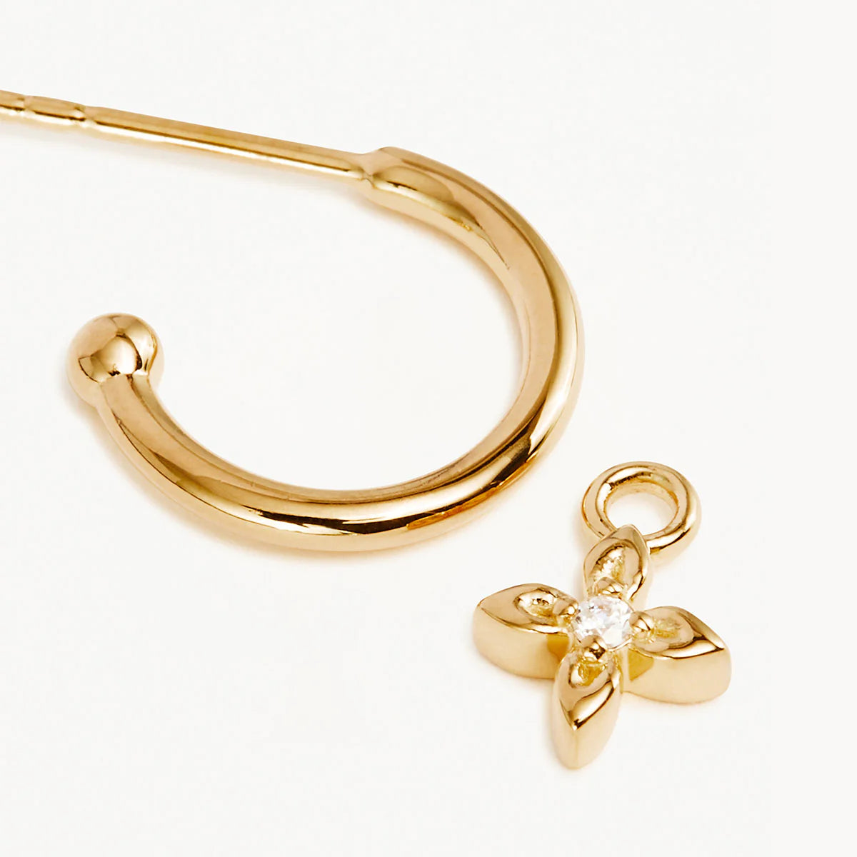 Light sales gold hoops