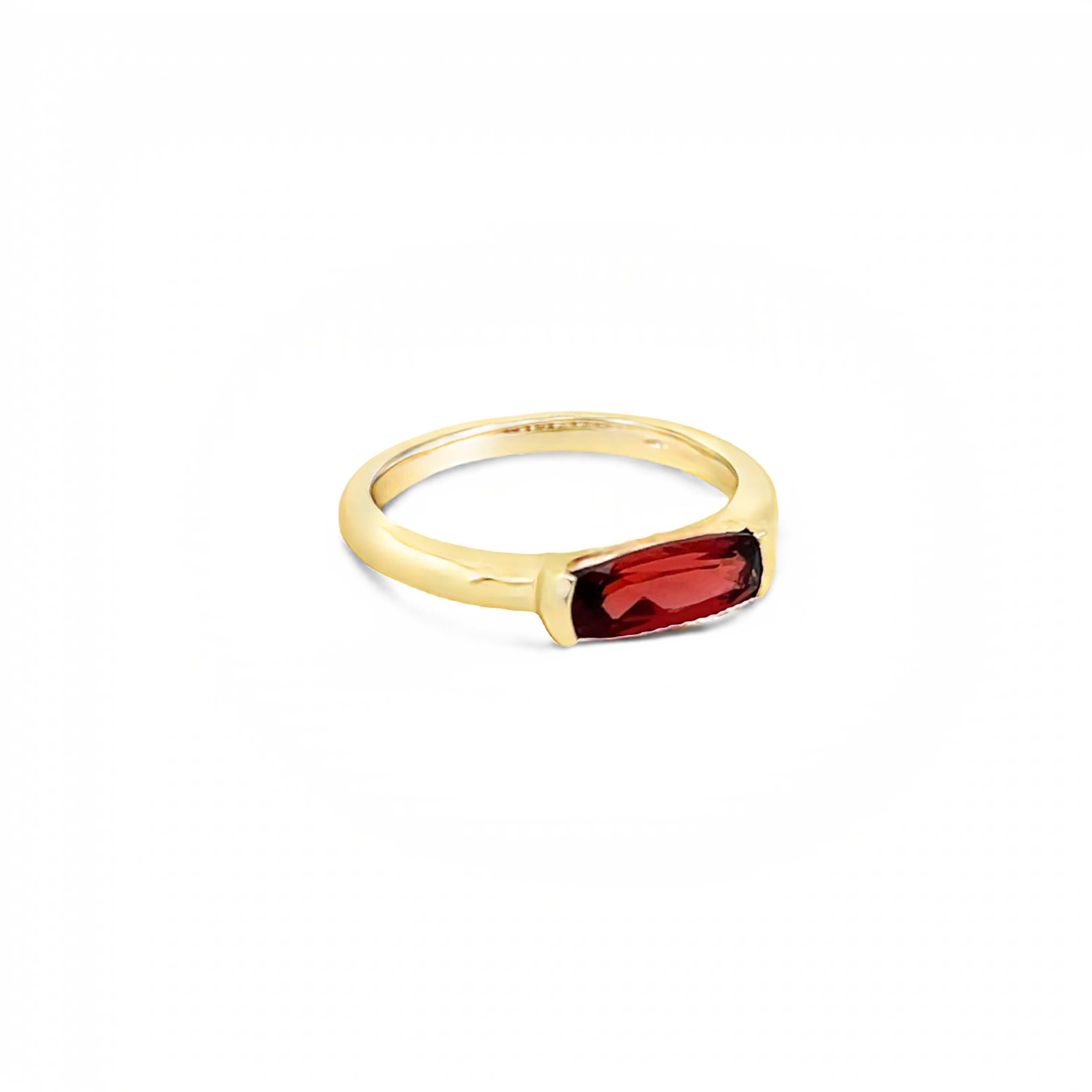 Yellow Gold Plain Garnet Ring