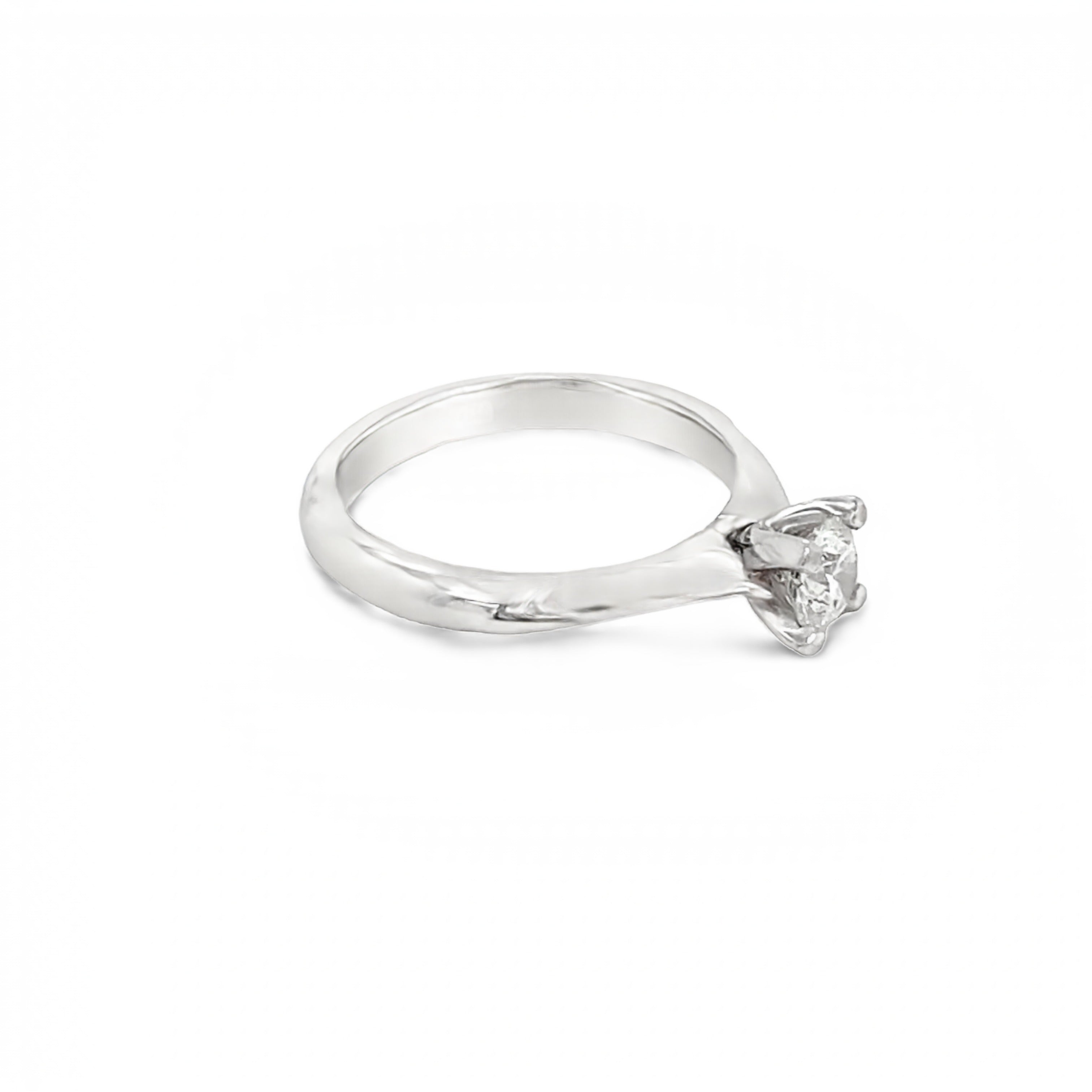 18ct White Gold 0.43ct Passion 8 Round Brilliant Cut Solitaire Diamond Ring